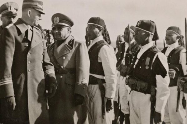 Chief of Staff Lutze visits the new Italian settlements in Libya. The Chief of Staff and His Excellency Russo inspect ranks of Askaris (native soldiers) in Nalut.