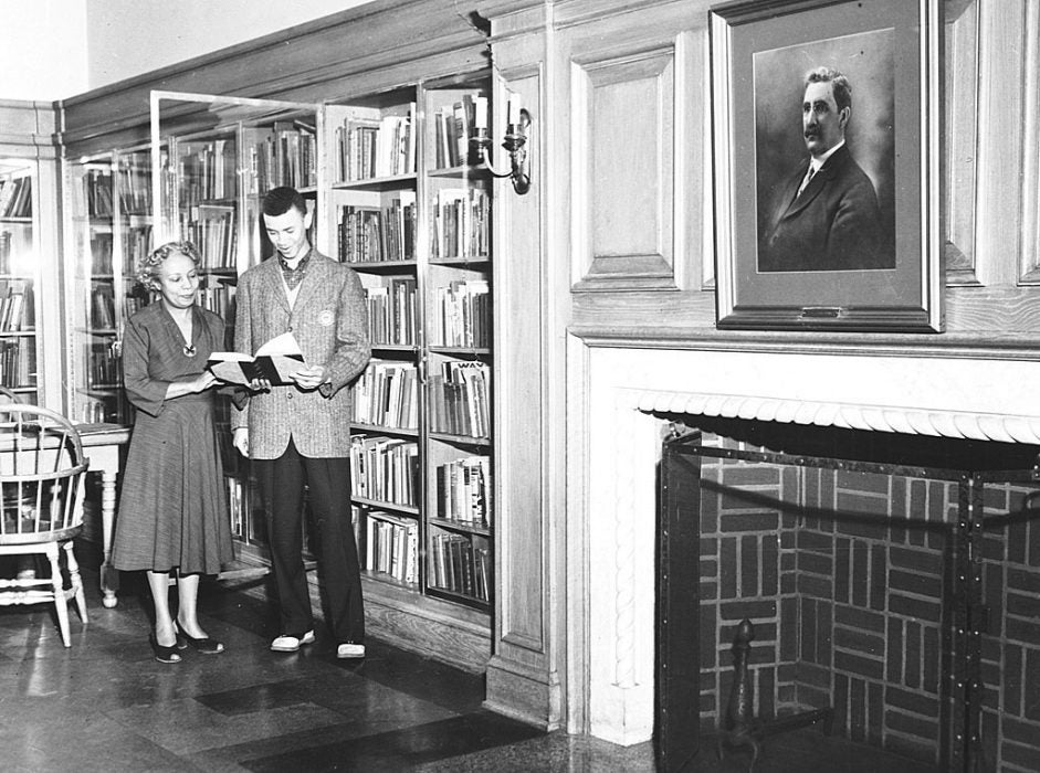 Dorothy Porter Howard University librarian