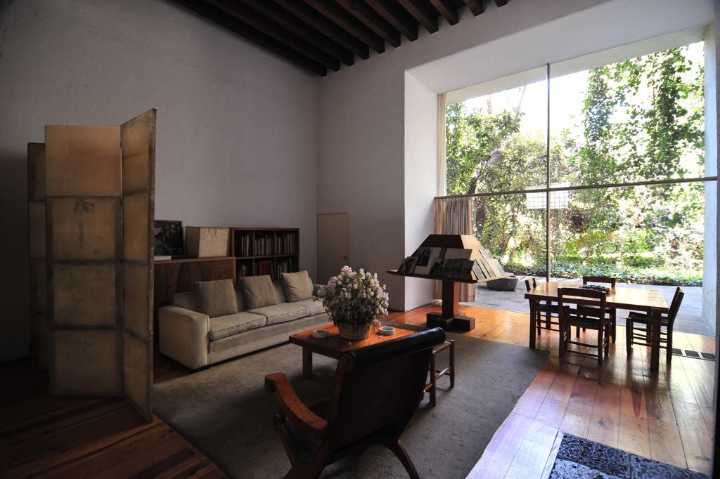 Luis Barragan house living room