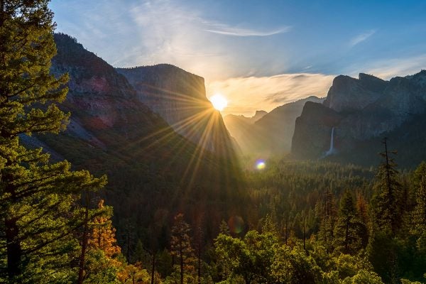 Tunnel View Point at Yosemite National Park