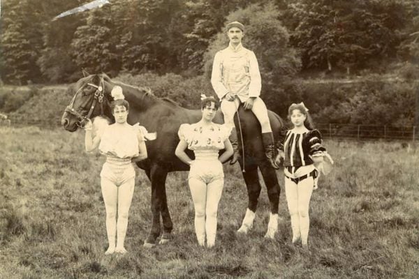 Sangers Circus Performers