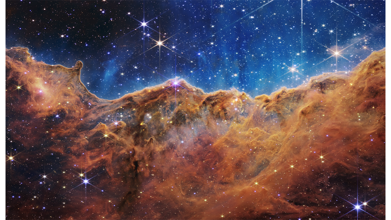 “Cosmic Cliffs” in the Carina Nebula (NIRCam Image)