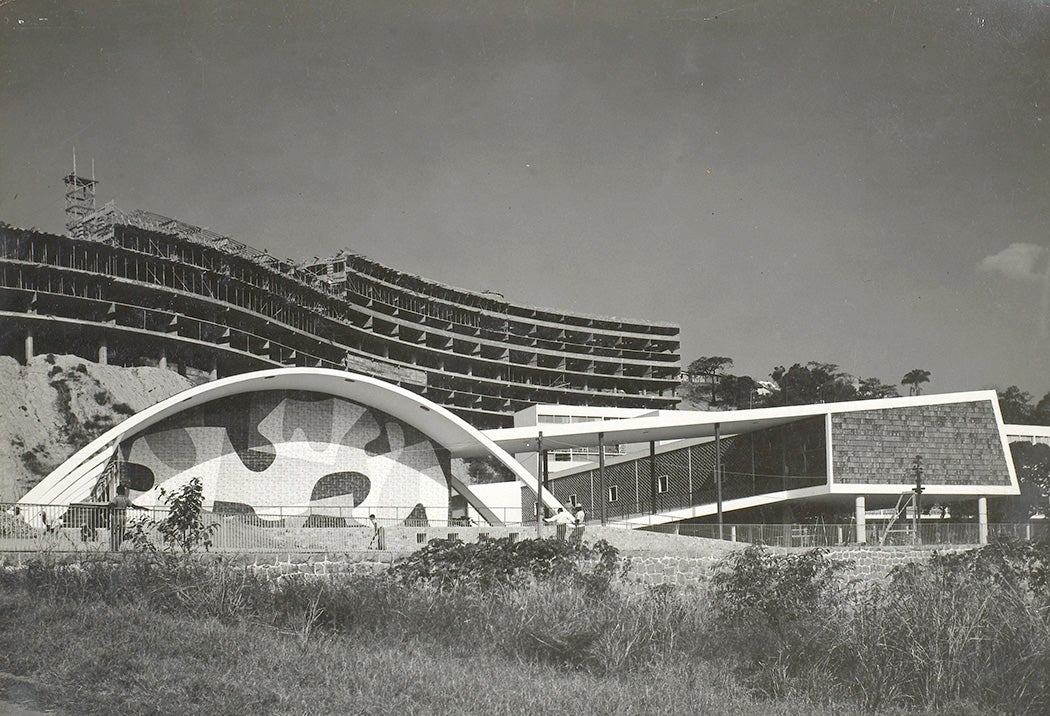 Construction of the Pedregulho Residential Complex