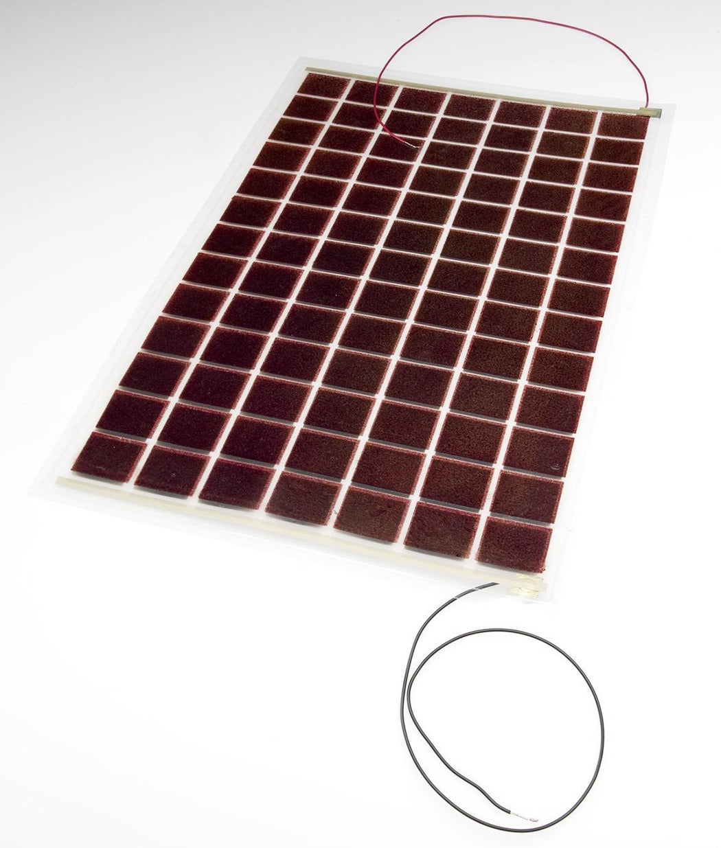 Flexible photovoltaic cell powered by semiconducting plastic